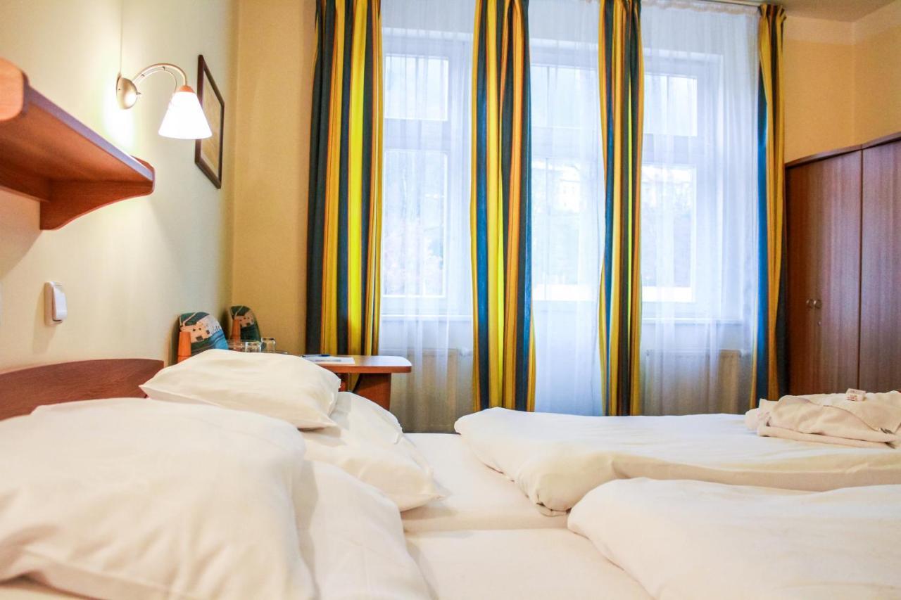Hotel Astoria Jáchymov Dış mekan fotoğraf